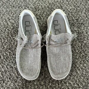 Hey dude shoes